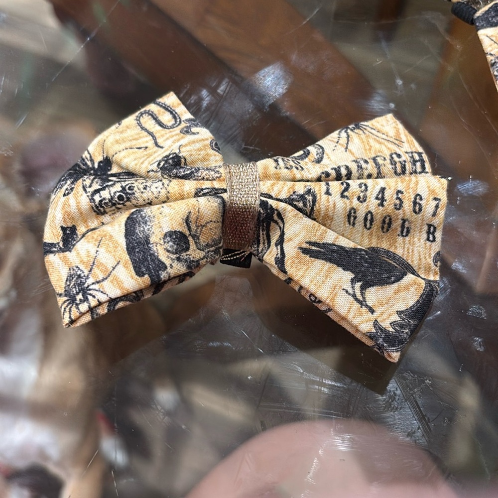 Dog or cat bow tie